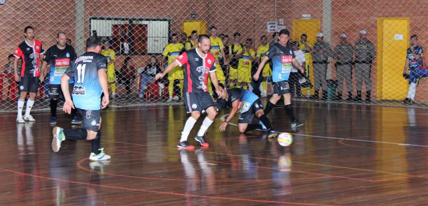 FCC 6 x 3 Ewaldo Prass (veteranos)