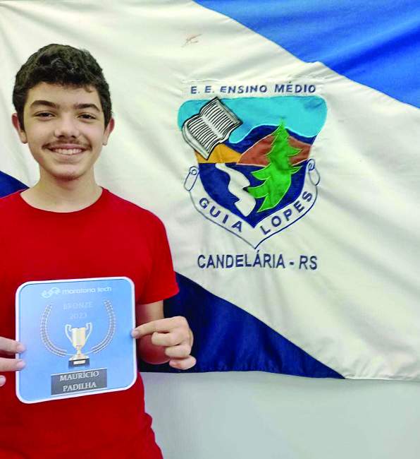 Maurício Padilha, medalhista de bronze na maior competição escolar de tecnologia do Brasil