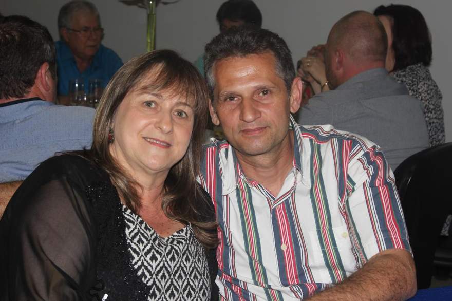 Elaine Behling  e Oscar Lopes 