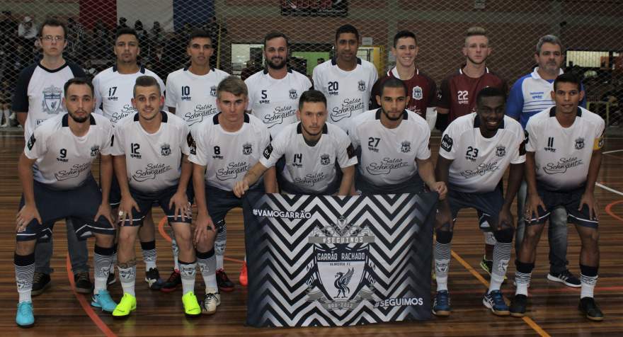 A equipe do Garrão Rachado