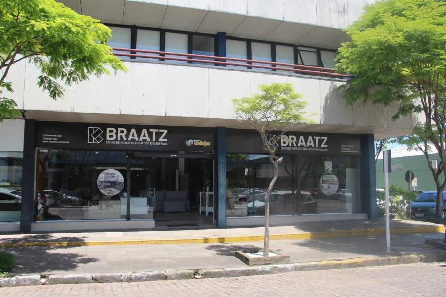 A loja Braatz em Candelária fica na esquina da Av. Pereira Rego com a Pinheiro Machado