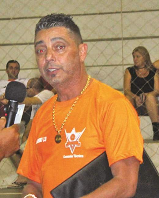  Jorginho Pimentel, técnico do Maxxycandeias