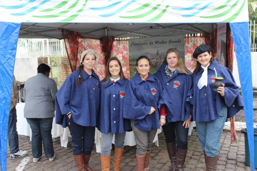 Grupo de Cavalgada da Mulher Gaúcha 