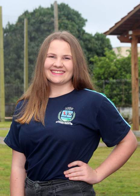 Daiana Maisa Steil - Escola Francisco Hubner Filho