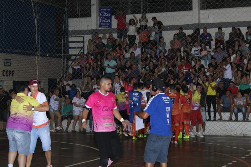 No primeiro jogo em casa no certame, Maxxy venceu o clássico local contra o Atlético