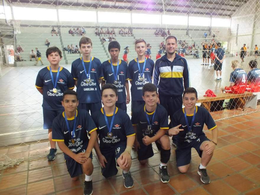 Medianeira - campeão - Vôlei Infantil Masculino