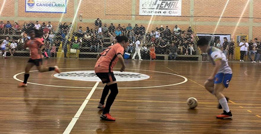 Colégio Medianeira 7 x 1 Lakers (feminino)