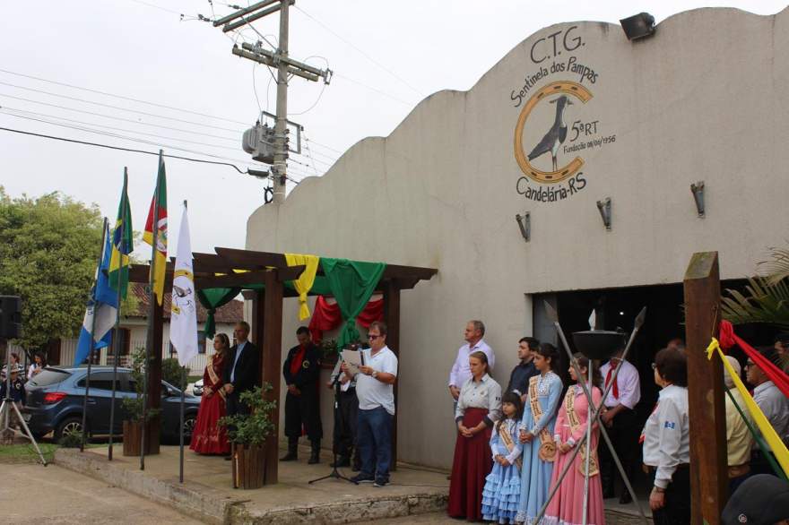 Autoridades presentes na solenidade de abertura