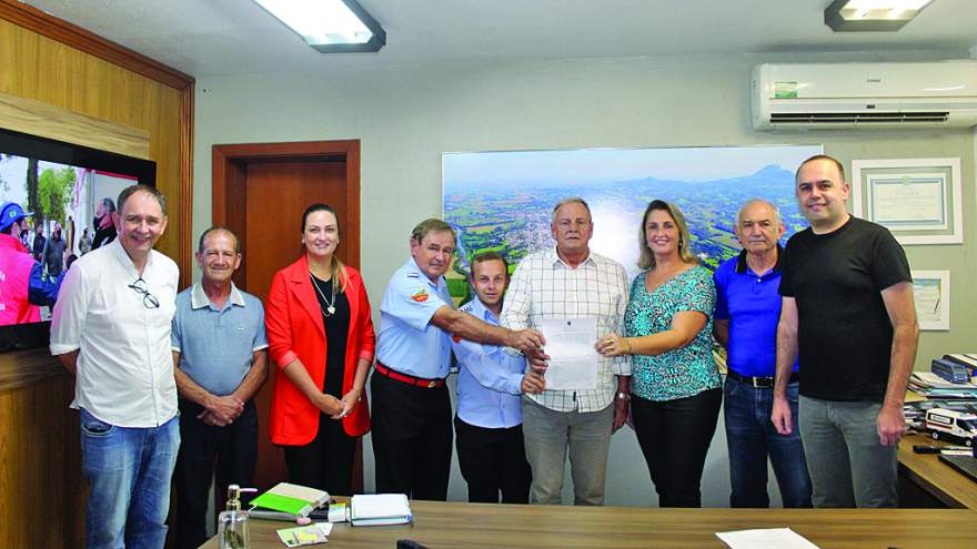  Os Bombeiros Voluntários foram contemplados com o valor de R$ 109.656,00