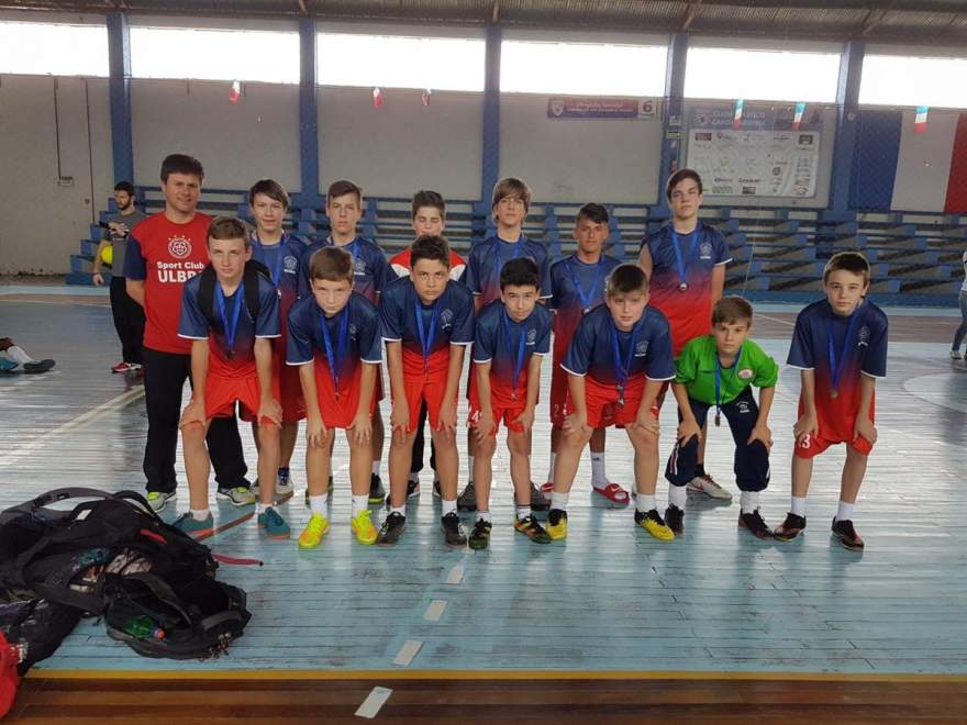 Colégio Ulbra Concórdia - terceiro lugar - handebol infantil masculino