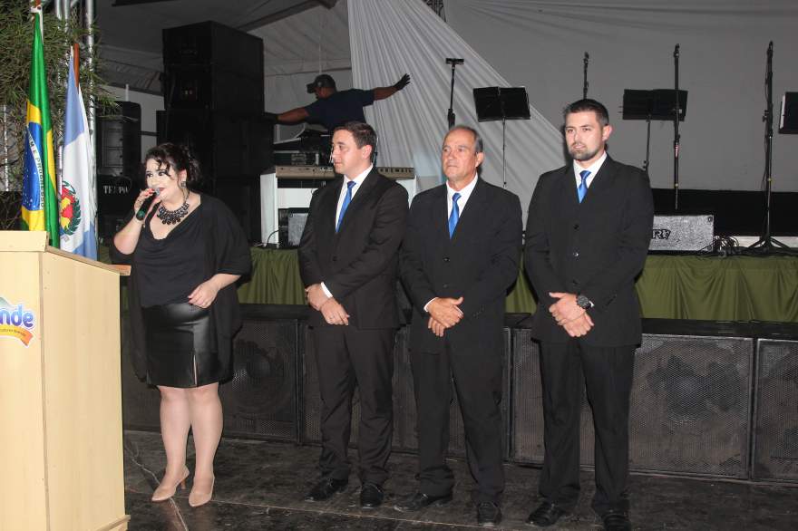 A Comissão Organizadora da Expocande formada por Patricia Steffanello, Dionatan Tavares, Euclides Rodrigues e Sinésio Mueller