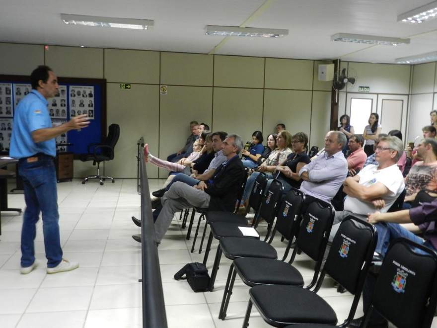 Sanderlei Pereira apresentou um relatório das atividades da Emater/Ascar 