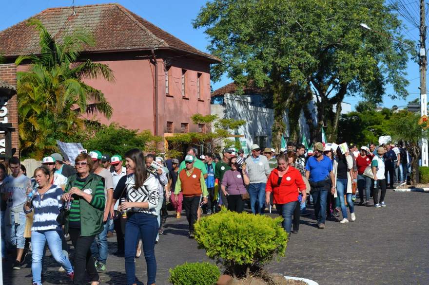 Outro flagrante da marcha pelo centro da cidade