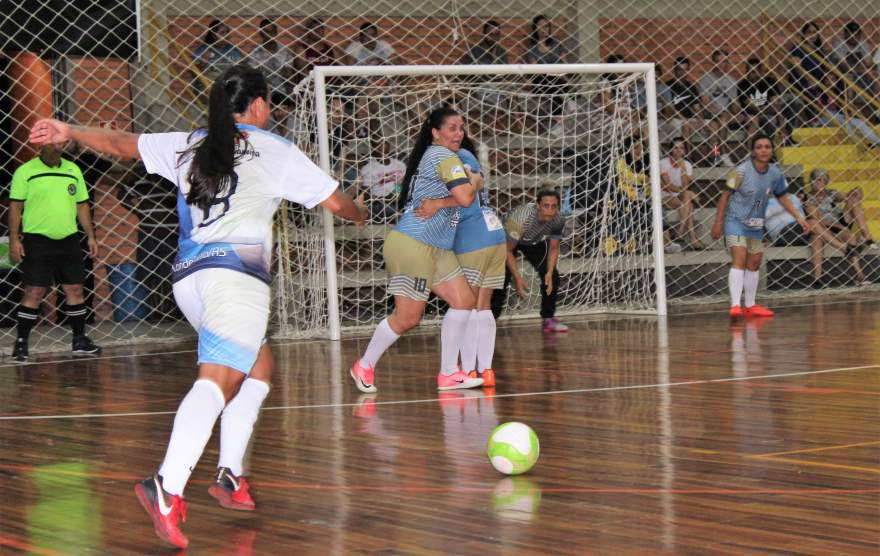 Colégio Medianeira 3 x 1 Semal (feminino)