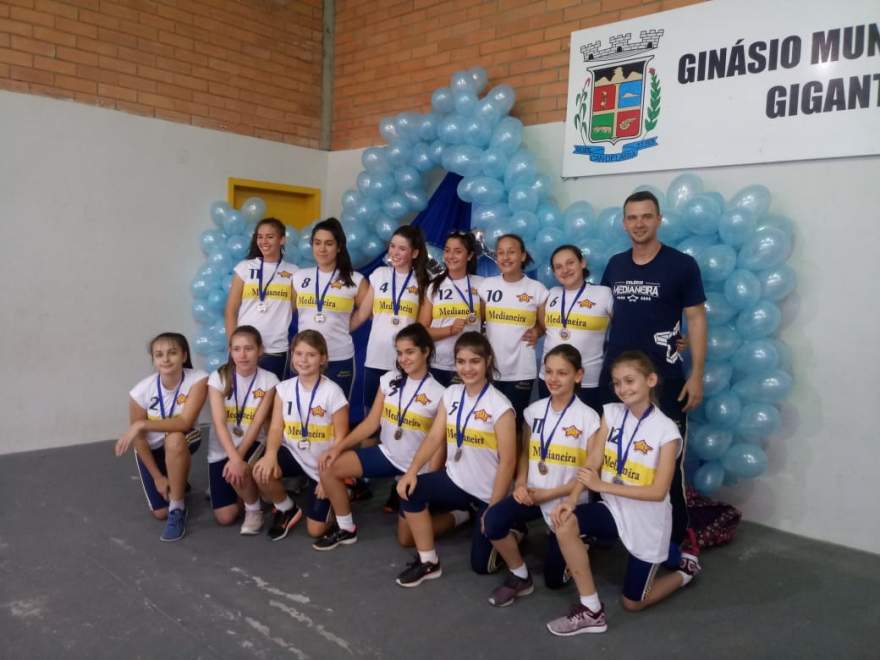 Medianeira: campeão infantil feminino