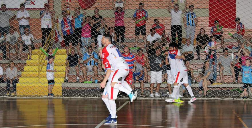 Ao final da partida, jogadores do Atlético comemoraram bastante a vitória