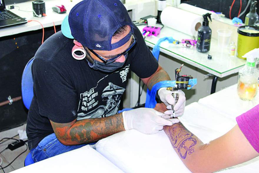 Ricardo Alessandro dos Santos, 35 anos,
tatuador