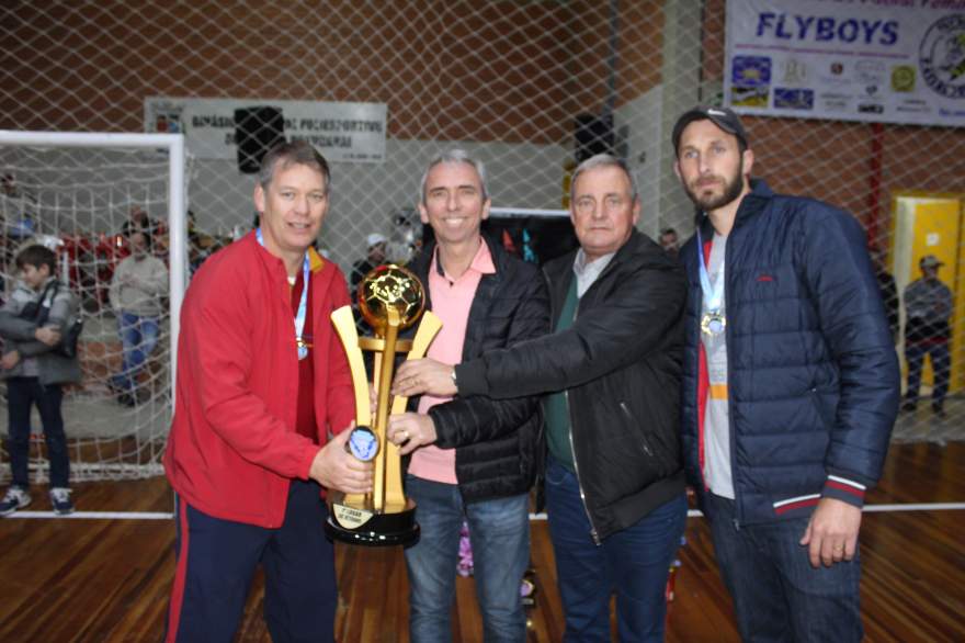 FCC/Bataioli, campeão da categoria veteranos