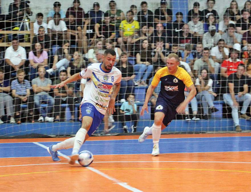 Em duelo equilibrado, Semal largou em vantagem ao vencer o Marvados por 3 a 2 na decisão da categoria livre 
