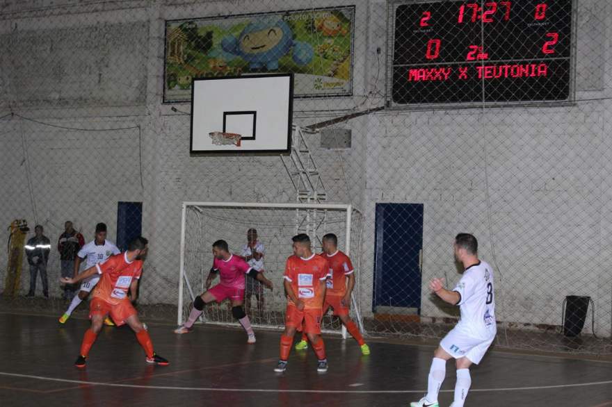 Maxxycandeias x Teutônia Futsal