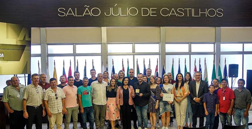 Diversos membros da Acanjur foram a Porto Alegre acompanhar a cerimônia | Foto: Divulgação