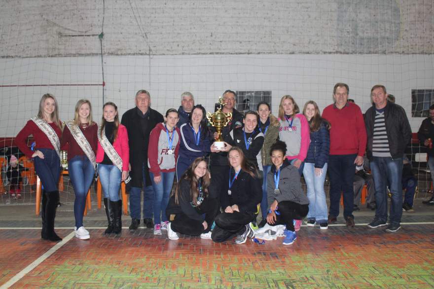 Colégio foi o segundo colocado no feminino 