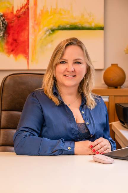 A médica ginecologista Denise Müller é a presidente da associação