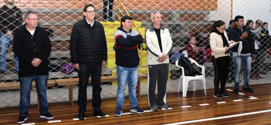 Presidente da FGB e o prefeito Paulo Butzge prestigiaram a solenidade de abertura