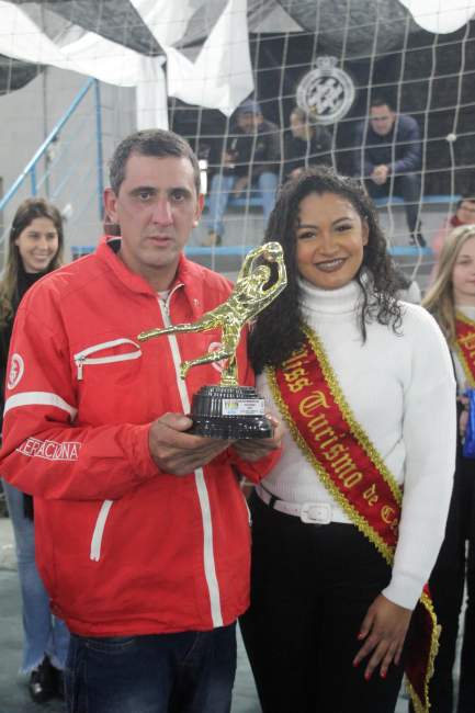 Cavaco foi o goleiro menos vazado na categoria veteranos