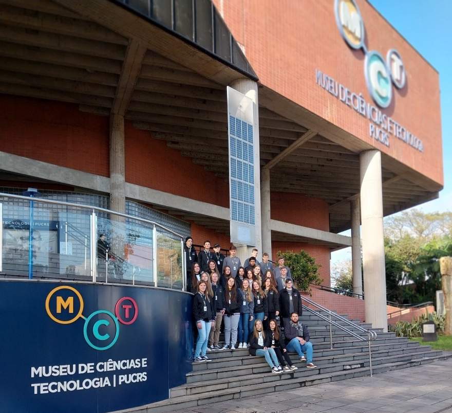 Jovens-aprendizes-gauchos-visitaram-o-Museu-de-Ciencias-e-Tecnologia-da-PUCRS