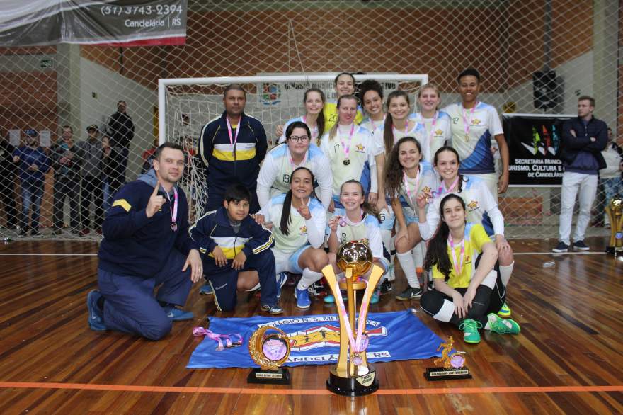 Colégio Medianeira, campeão feminino