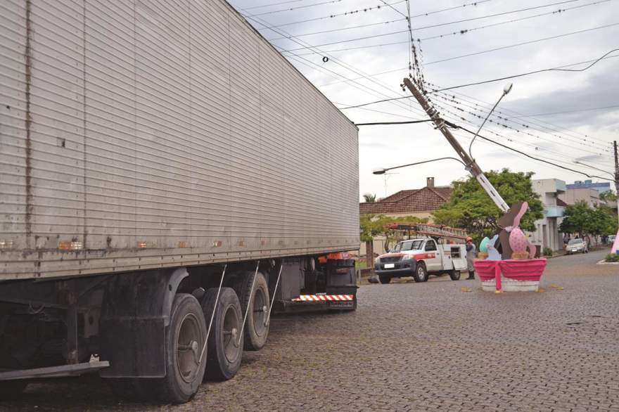 Aproximadamente 180 residências estão sem energia elétrica 