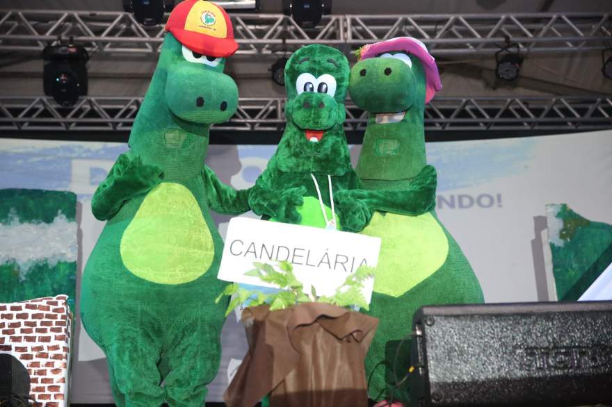 Candino, Candina e Dino Júnior: os mascotes do evento 