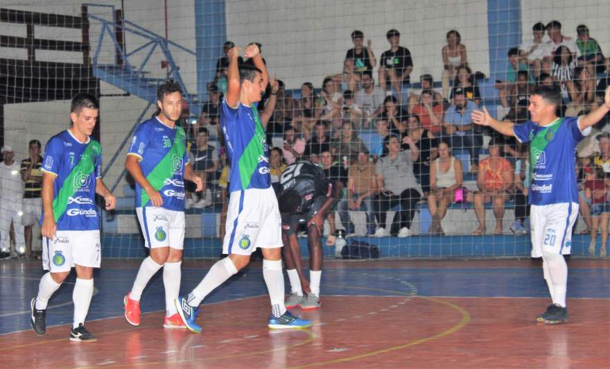 UGF/Extreme 4 x 1 Canelas