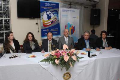 Sessão solene marca troca de comando no Rotary Club de Candelária
