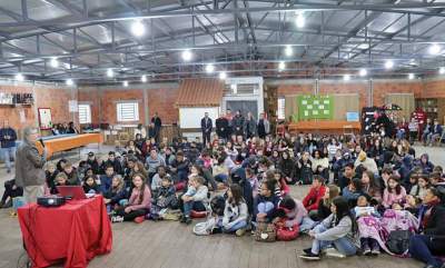 Um evento literário e pedagógico nesta sexta 