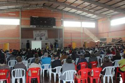 Público acompanhou a palestra no Gigante do Botucaraí