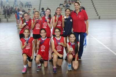 Colégio Ulbra Concórdia - campeão - handebol mirim feminino