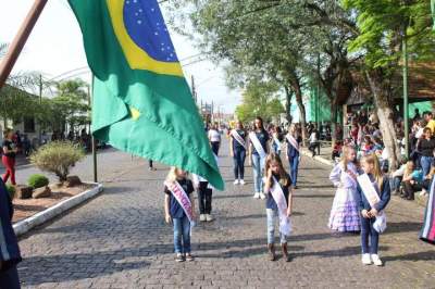 Escola Estadual Fábio Nackpar dos Santos, da Vila Botucaraí