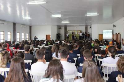 Salão Paroquial sedia III Fórum da Consciência Negra