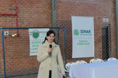 A enfermeira e instrutora do Senar/RS Cássia Veronica de Oliveira ministrou as palestras