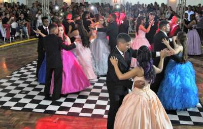 Baile dos Sonhos: uma noite mágica e inesquecível para 15 jovens