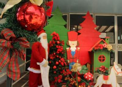 Decoração já traz um ar natalino pelas ruas do município