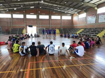 Mais de 60 atletas participaram de peneira do Atlético para as categorias sub 17 e sub 20 de futsal