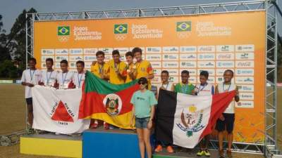 Darlan Rusch integrou a seleção gaúcha de atletismo medalha de ouro no revezamento 4x75m masculino na categoria 12-14 anos