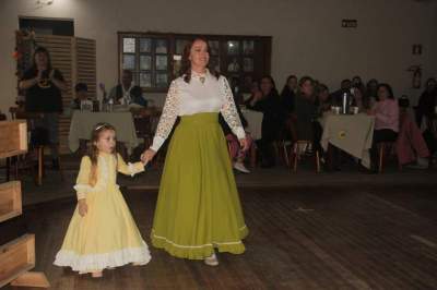 desfile da Casa dos Tecidos