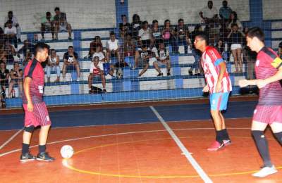 Independente 2 x 1 Barbearia Scherer