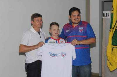 Patrocinadores receberam camisetas especiais em agradecimento ao apoio prestado ao clube em 2019