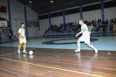 Municipal de Futsal: Mariano e Semal vencem pela 5ª rodada