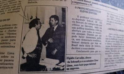 Recorte de jornal que mostra Elpídio com o então Ministro de Agricultura do Governo Médici, Cirne Lima (Foto: Acervo pessoal)